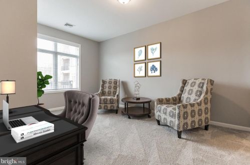 250 Carson Ter, Huntingdon Valley PA 19006-4718 exterior