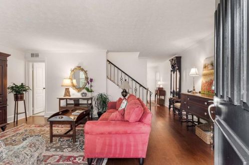 323 Lakemoore Dr, Atlanta, GA 30342-3830