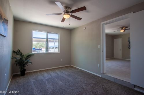 2202 Poquita Vis, Tucson AZ  85713-5128 exterior