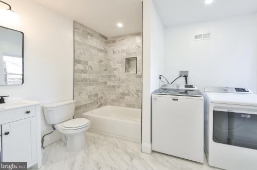 2405 Emerald St, Philadelphia PA  19125-1204 exterior