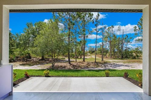 3810 58 Ave, Naples FL 34120-4021 exterior