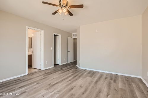 3720 Tybolt Dr, Tucson, AZ 85746-2503