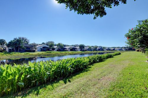 7441 Lahana Cir, Boynton Beach FL 33437-7173 exterior