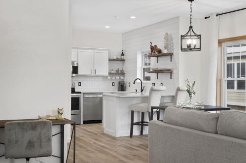 3929 Maple Grove Dr, Madison WI  53719-1842 exterior