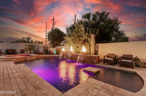 3675 59 Pl, Phoenix AZ 85018-3210 exterior