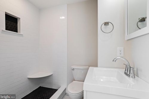 408 Custer Ave, Manor PA 19036-1730 exterior