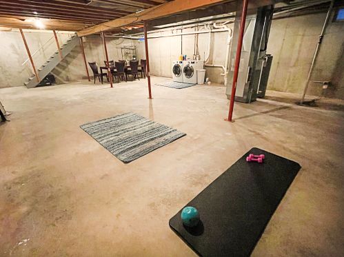 11384 Hydeaway Ct, Middlevle MI 49333-8252 exterior