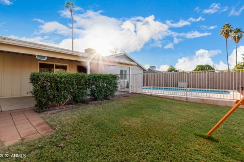 2328 Altadena Ave, Phoenix AZ 85029-3402 exterior