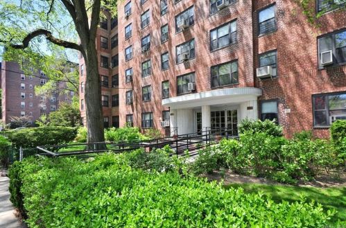 3103 Fairfield Ave, Bronx NY  10463-3201 exterior