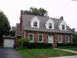 38 Arapahoe Rd, Newton, MA 02465-2203