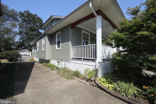 257 Stratford Ave, Camden NJ 08108-2327 exterior