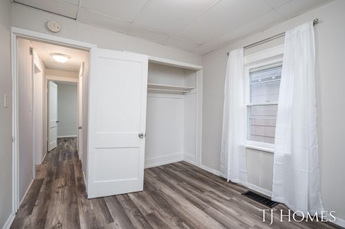 967 Emerson Ave, Meskegon MI  49442-5131 exterior