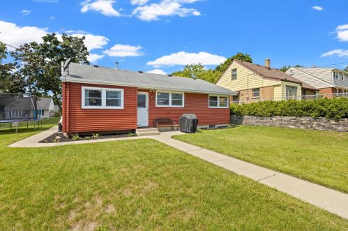 2570 61st St, Milwaukee WI  53219-2623 exterior