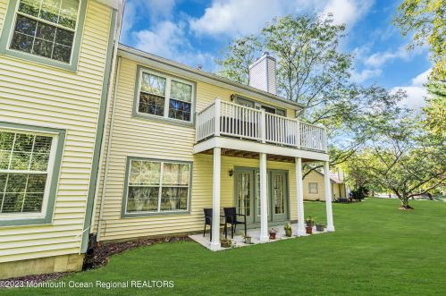 80 Poplar Pl, East Freehold NJ 07728-4173 exterior