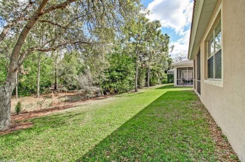 5706 Lago Villaggio Way, Naples FL 34104-5740 exterior