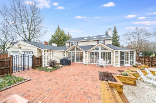 4166 Old Colony Rd, Kalamazoo MI  49008-3214 exterior