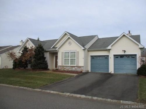 3 Carriage Rd, Lakehurst NJ  08759-5156 exterior