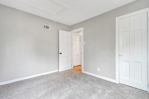 55 Orch Ln, Saint Louis MO 63122-6919 exterior