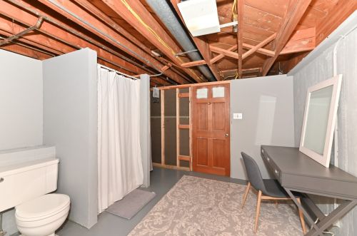 3700 Brook Pl, Milwaukee WI 53235-4206 exterior