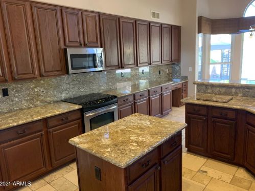 1340 Amberwood Dr, Phoenix AZ 85048-9314 exterior