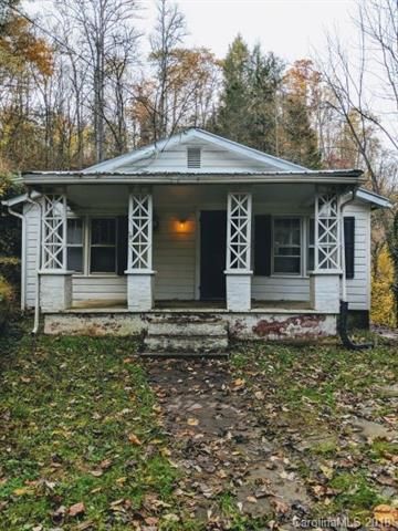 280 Panhandle Rd, Marshall, NC 28753-8240