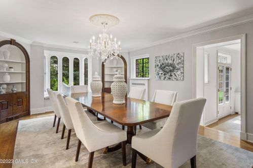 33 Midwood Rd, Greenwich CT 06830-3800 exterior