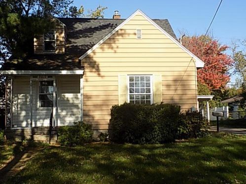 3013 Westland Rd, Meskegon, MI 49441-3849