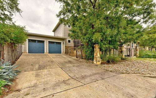 218 Fletcher St, Austin TX 78704-5031 exterior