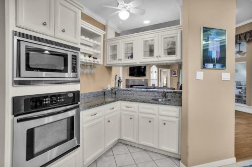 11 Greenview St, Montgomery TX 77356-8456 exterior