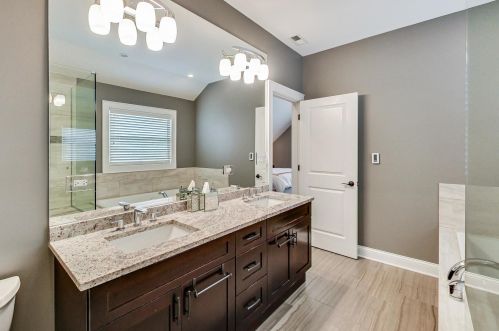 3216 Albany Ave, Chicago IL 60618-5702 exterior