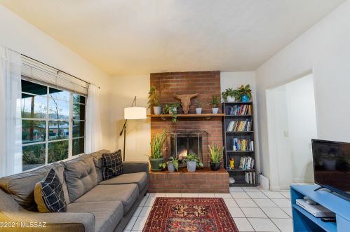 1126 Glenn St, Tucson AZ  85705-4026 exterior