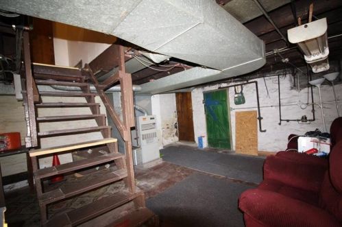 306 Ophelia St, Pittsburgh PA  15213-4226 exterior