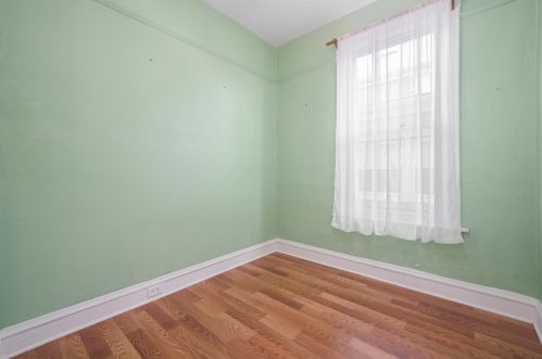 5120 Sawyer Ave, Chicago IL 60655-2413 exterior