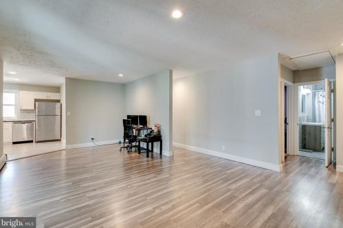 122 Chippewa Trl, Browns Mills NJ 08015-6458 exterior