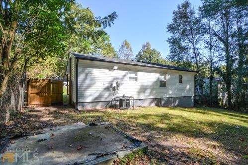 3830 Adkins Rd, Atlanta GA 30331-3402 exterior