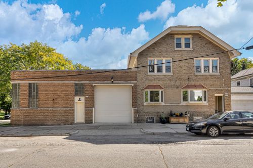 1411 Potter Ave, Milwaukee WI 53207-2115 exterior