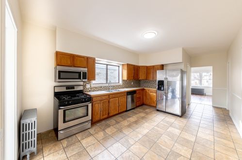 2543 Lotus Ave, Chicago IL 60641-3224 exterior