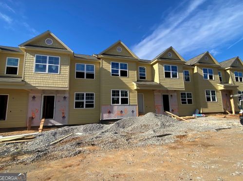 2837 Laurel Rdg Cir, Atlanta GA 30344-8019 exterior