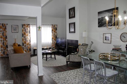 6 Rebecca Ct, Trenton NJ 08628-3339 exterior