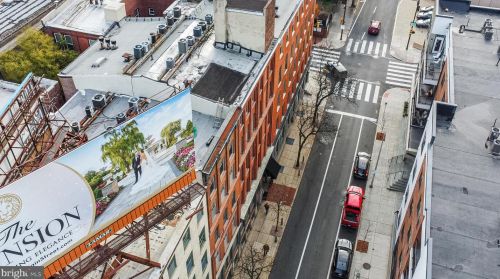 205 4th St, Philadelphia PA  19106-1855 exterior