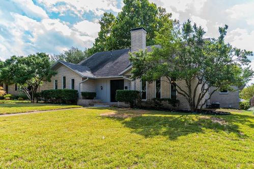 10940 Fernald Ave, Dallas, TX 75218-1204