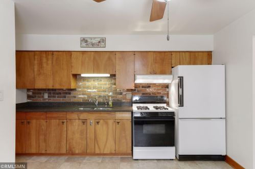 415 Arbor St, Saint Paul MN 55102-3511 exterior