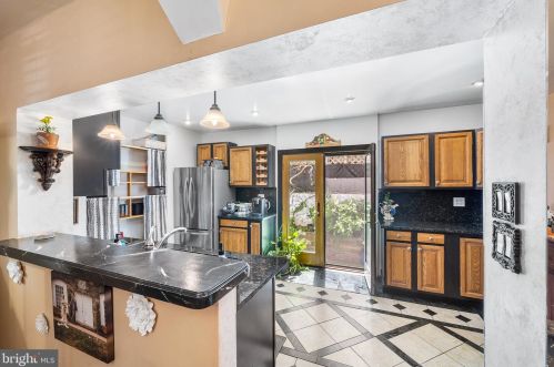 714 Carpenter St, Philadelphia PA  19147-3908 exterior