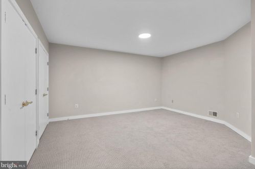 13708 Valley Dr, Rockville MD  20850-5402 exterior