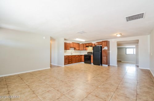 149 Calle Margarita, Tucson AZ  85706-5311 exterior