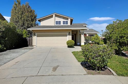 541 Ramos Ct, Milpitas, CA 95035-4721