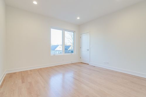 4117 Whipple St, Chicago IL 60652-1629 exterior