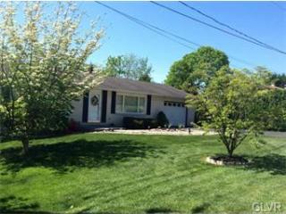 3160 Whitehall Ave, Bethlehem, PA 18020-2836