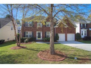 9554 Numenore Dr, Charlotte NC  28269-6992 exterior