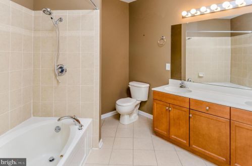 247 Masterson Ct, Trenton NJ  08618-1443 exterior